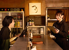 Meatusグループ（株式会社Suage Japan、株式会社nomuno、株式会社じそく1じかん） 求人 もちろん、飲食経験が豊富な方は即店長としてお迎えします！将来性のある企業で、中核メンバーになりたい方は大歓迎！