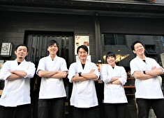 「神田 居酒屋こころ」「飯田橋 喝采」「渋谷 三心」「神田 居酒屋こころ となり」etc.／株式会社 Grant 求人 【居酒屋 こころ】JR神田駅東口より徒歩3分／客席数54席／客単価6,000円