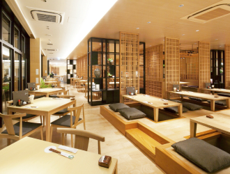 セントラルスパ株式会社（湯けむりグループ） 求人 温浴施設の食事処として大切なことは清潔感。お客様にとって気持ちの良い空間づくりを心がけています。