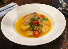 Le midi Ariso（ル・ミディ・アリソ） 求人 魚介をはじめ、素材にこだわった料理の数々は多くのお客様の舌を唸らせるはずです。