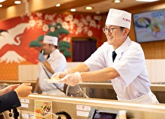 株式会社銚子丸（スタンダード市場上場企業） 求人 店長昇格後は、エリアマネージャーや本部での管理職など、適正に応じたポジション就任も可能です！（実績多数）