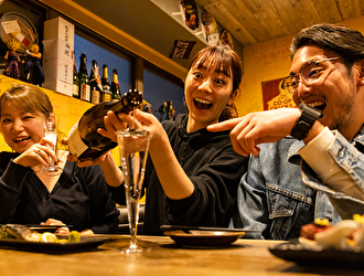 『鮨 飛鳥(SUSHI HICHO) 』『炭火焼き リリー』etc.／H VIEW 株式会社 求人