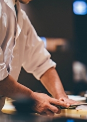 磯会席夢や 芭蕉亭／仲間茶屋 夕やけ小やけ／魚河岸料理 夢や、他／株式会社アーク 求人