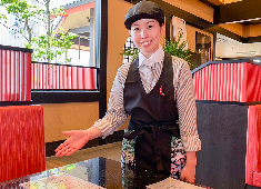 金沢まいもん寿司 福屋広島駅前店／株式会社BREEZE 求人 一組ずつお客様を大切に考え、シチュエーションに合わせた接客を実施します！