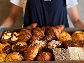 株式会社DREAM ON／『ESPRESSO D WORKS』『渋DRA』『flour+water』etc. 求人