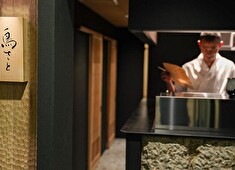 『鳥さと』『鳥さと 別邸』『銀座鳥真』 etc.／株式会社LAキッチン 求人 賞与やインセンティブ制度など、頑張りをしっかりとスタッフに還元する制度も充実。ずっと笑顔で働ける会社です！