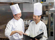 コンパスグループ・ジャパン株式会社／ホテル内レストラン部門 求人 和食・洋食問わず、調理実務経験者の方を歓迎します！お客様の旅の思い出に残る仕事をしませんか！