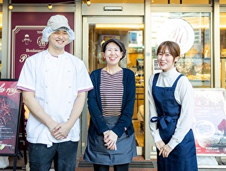 「Pere et Mere」 求人