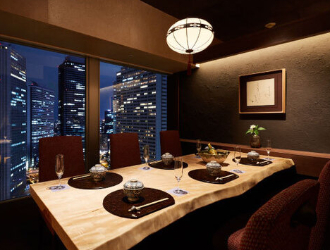 大東企業株式会社（和食・居酒屋部門） 求人 「東山」は本格的な会席・日本料理でありながら、肩肘張らずに楽しめる和とモダンが融合したプライベートな空間です。