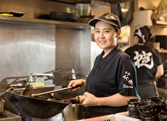 株式会社アントワークス／伝説のすた丼屋／Denver Premium／㐂久好（きくよし）／伝説の肉そば屋 求人 ブランクがある方も、飲食業界以外（他業界）からの挑戦も応援！元大工や営業職…など実績も多数あるのでご安心を！