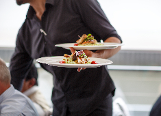 Le midi Ariso（ル・ミディ・アリソ） 求人 あなたの個性をいかしたサービスができるのも魅力の1つです。