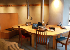 ハンダ株式会社 求人 開放的でスッキリしたレイアウト。気持ちよく働いて頂けると思います。