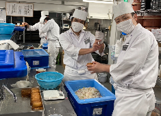 株式会社 玉寿司/玉寿司大学 求人 立派な寿司職人になれるように教えていきますので安心してください！