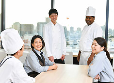 コンパスグループ・ジャパン株式会社／B&I（ビジネス＆インダストリー）事業部 求人 結婚や出産などでブランクがある方も歓迎します！当社は7割が中途入社ですので、気後れすることなく働けます！