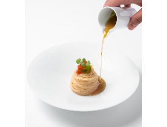 ジョルジオ アルマーニ ジャパン 株式会社 求人