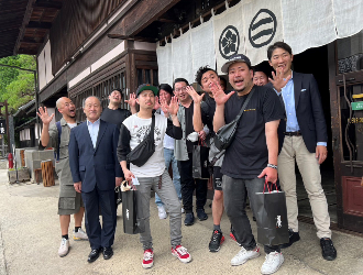 株式会社 Miso Soup 求人 国内外で研修旅行あり！半分遊び・半分本気の海外研修旅行では、ヨーロッパ、ドイツ、オランダ、スイス、インドなど様々！