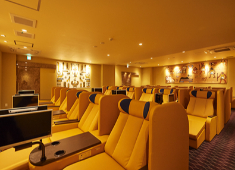 株式会社エレナ【テルマー湯ホールディングスグループ／東証スタンダード上場企業】 求人 現店長は施設責任者に昇格予定。今回ご入社いただく方が店長へ最短距離で成長…なんて道も現実的にありえます！