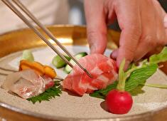 和食　八／株式会社テイクオフ 求人 魚の仕入れには特にこだわっています。