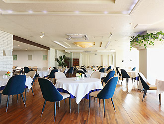 『SAYAN terrace HOTEL&RESORT（サヤン・テラス ホテル＆リゾート）』株式会社エヴァーブルースカイ 求人