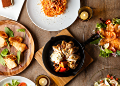 Meat &Cheese  Forne （フォルネ）／ Ark Lounge（アークラウンジ）etc.／NKGダイニングワークス株式会社 求人 看板メニューだけでなく、その他のイタリアンメニューも各種絶品！素材・仕込みからこだわって提供しています。