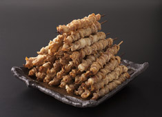 「EIKOKU SHORYU TOKYO 東大赤門前店」「英国昇龍 （EIKOKU SHORYU）福岡店」 求人 丁寧に焼き上げる「創作博多野菜巻き串」や「博多鶏皮巻串」も自慢です。手作りにこだわり、職人の心と美意識を込めて提供します。