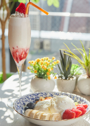 『Aju trattorìa』『YOLO cafe&bar』 etc.／株式会社レストレ 求人