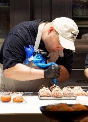 TruffleBAKERY(トリュフベーカリー)etc.／株式会社ドレステーブル（DRESSTABLE.Co.,LTD） 求人