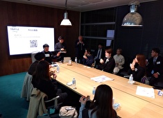 TruffleBAKERY(トリュフベーカリー)etc.／株式会社ドレステーブル（DRESSTABLE.Co.,LTD） 求人 『個人の成長＝会社の成長』と捉え、“ベーカリー大学”と称した研修を定期的に実施中！※代表も交え幅広い交流が生まれています。