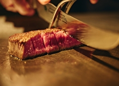 鉄板焼 美安 etc.／エス・フィールド 株式会社 求人 肉料理だけでなく、鮮度抜群の海鮮系の料理にも定評あり！鉄板焼きのご経験は不問となるので別ジャンルからの挑戦も歓迎！