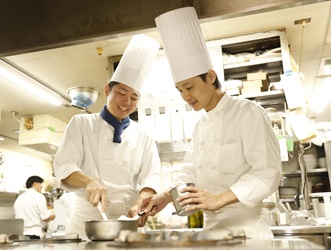 株式会社 瀬里奈 求人