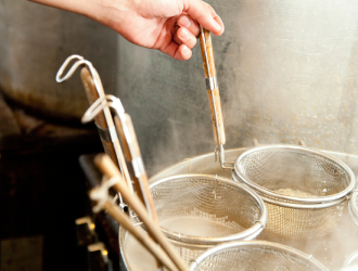 株式会社日吉フーズ（新事業部） 求人 ラーメンやまぜそばの経験者を大歓迎！新ブランドの立ち上げから参加するチャンス★