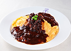 タカラ食品工業株式会社 ※飲食事業部総合採用本部 求人 長く愛されるメニューを提供しているからこそ、クオリティにはこだわりこれからもより向上を目指し営業をしていきます！