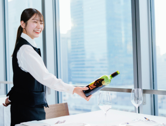 株式会社ワイズテーブルコーポレーション（東証スタンダード上場） 求人 料理人・サービスとしてキャリアを磨いていきませんか！どこでも通用する経験を積むことができます。