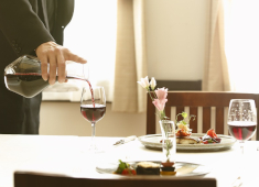 円居グループ（本格フレンチレストラン「ラ・トゥール」、他） 求人 