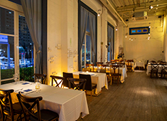 株式会社 ジール Captain's Wharf（キャプテンズワーフ） 求人 落ち着いた空間は大人の社交場。ワインのアイテム数も多く取り揃えるのでアイデアを提案してください！