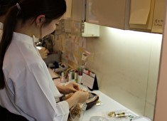 株式会社銀座近江屋洋菓子店／「茅場町店」 求人 若手スタッフも活躍中！