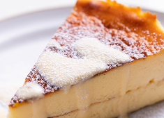 PONTE NUOVO CAFE（ポンテヌオーヴォカフェ）／ポンテヌオーヴォ株式会社 求人 シフト交代勤務だから、無理なく働く事が出来る環境！スタッフが笑顔でいられてこそお客様へ最高のサービスが提供可能！