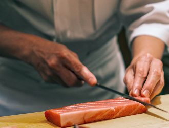 『鮨 乃南』『fragment 麻布十番』『海玄』etc.／株式会社SURF&TURF【やま幸グループ】 求人