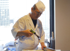 株式会社コズミックダイナー 求人 