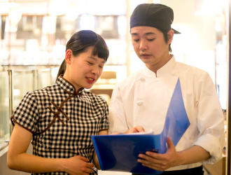 PIER THIRTY GROUP／ピアーサーティーグループ 求人 店長としてのマネジメント経験をお持ちの方を大歓迎！チェーン飲食店での経験がしっかりと活かせます。