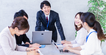 回し寿司 活／株式会社 活美登利 求人