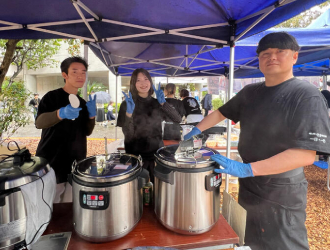 bulls eye Co.,ltd（ブルズアイ） 求人 【地域への貢献！】
食のイベントに参加するなど、地域への貢献も積極的に！飲食店づくりを通じて、街づくりにも参加できます。