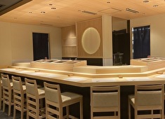 うまい鮨勘 ゆとろぎ／銀座 鮨正／回転すし まるくに etc.／株式会社アミノ 求人 都内一等地にて落ち着いた雰囲気の中営業するブランドもあり、ご希望のブランドにて実力・意欲を活かして働きませんか？