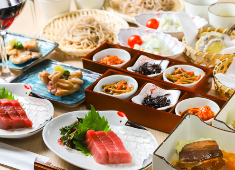 『蕎麦と酒肴つるまつ』／ファイナンシャルアライアンス株式会社 求人 ガチガチのルールや規定はなし！状況に応じた柔軟な業務対応をお任せしているから自由度高く働くことができます！