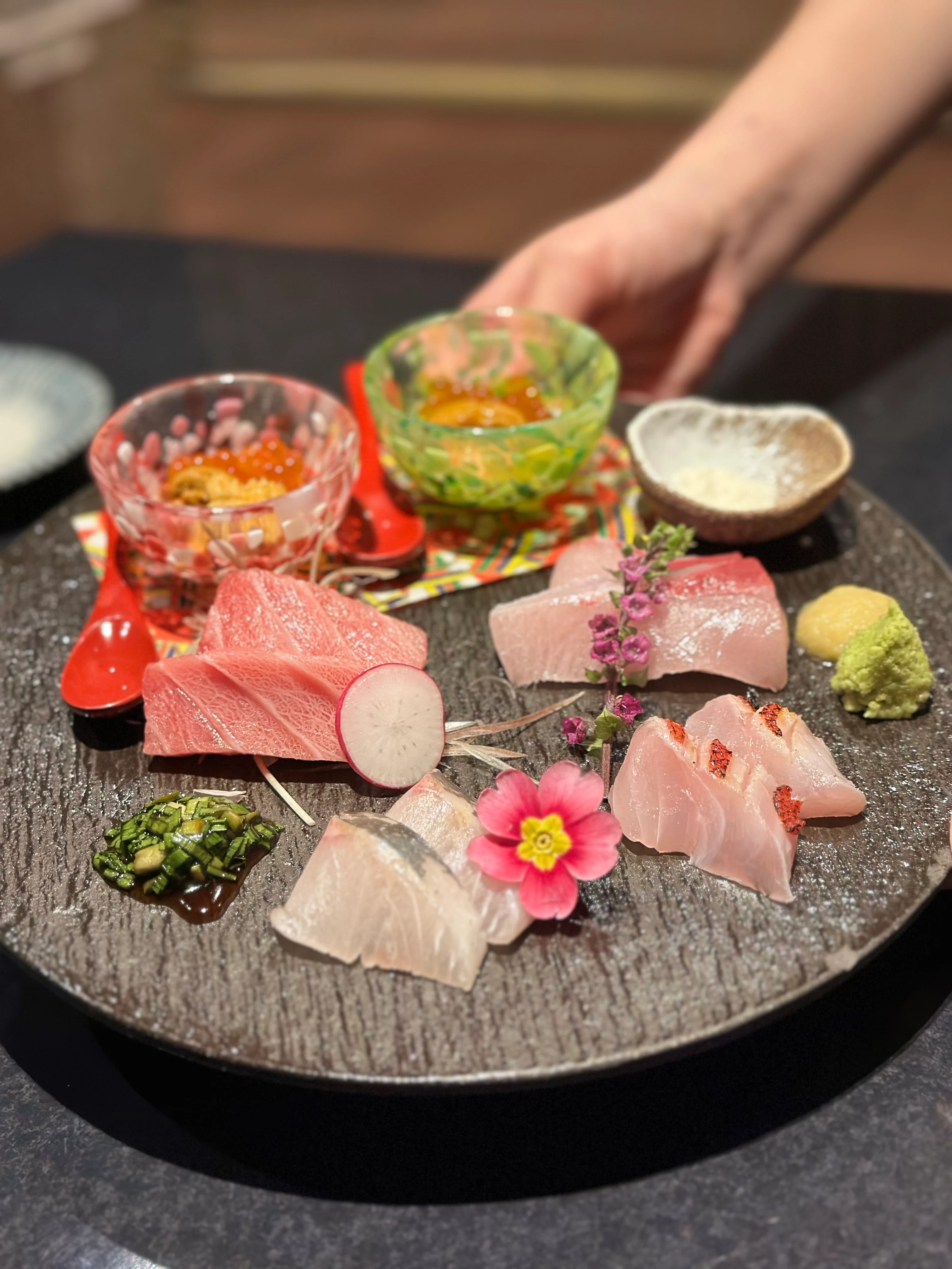 株式会社brave(麻布十番しも井) 求人 若手・未経験者活躍中！待遇充実＆成長スピードが魅力！
料理の創作・マネージメントスキルも磨けます！