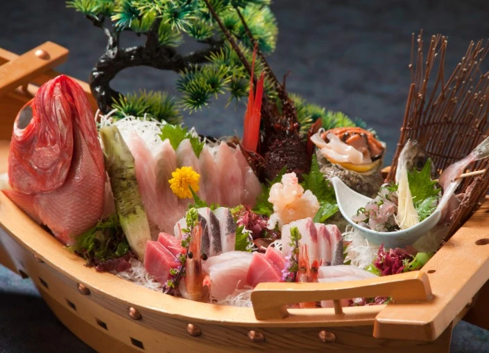 浜の湯 求人 調理スタッフは伊豆で獲れる旬な食材の調理や仕込みなど。