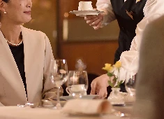 横濱元町 霧笛楼 求人 仕事に集中できる環境が整っているので、スキルが身につくスピードが速いです。