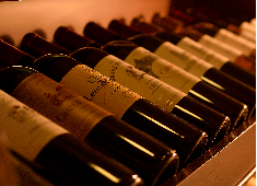 横濱元町 霧笛楼 求人 ワインのアイテム数も豊富でソムリエの方にもご満足頂けるラインナップとなっています。