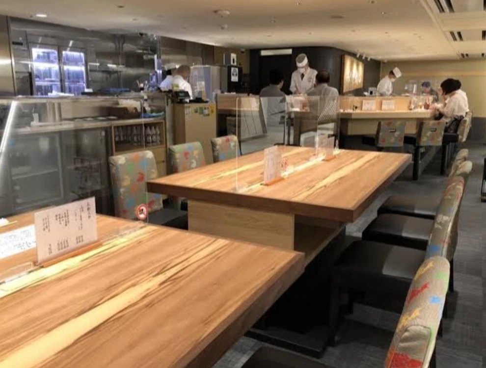 天然本まぐろ ありそ鮨し　グランスタ東京駅店／株式会社 荒磯 求人