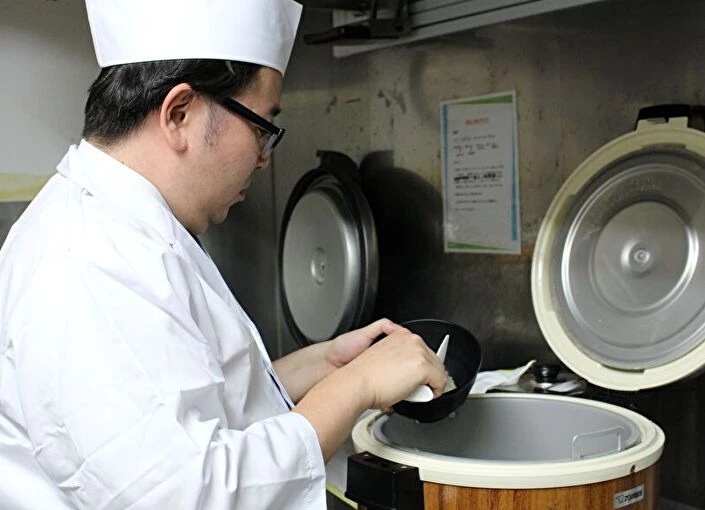 合同会社REPOT 求人 